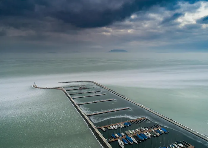 In 19529 Case de vacanță Balatonkeresztúr